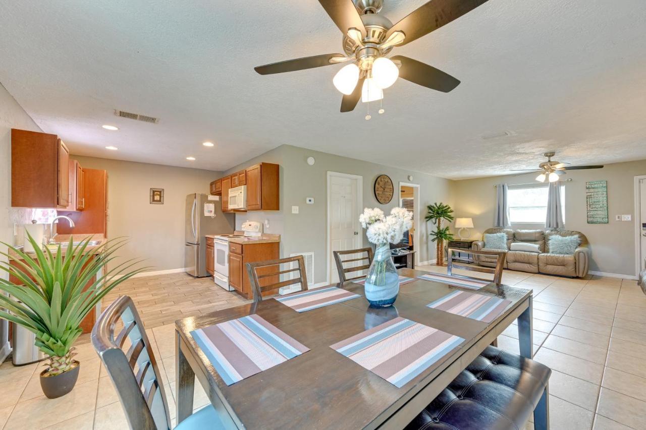 Dog-Friendly Home With Yard About 6 Miles To The Beach! 萨拉索塔 外观 照片