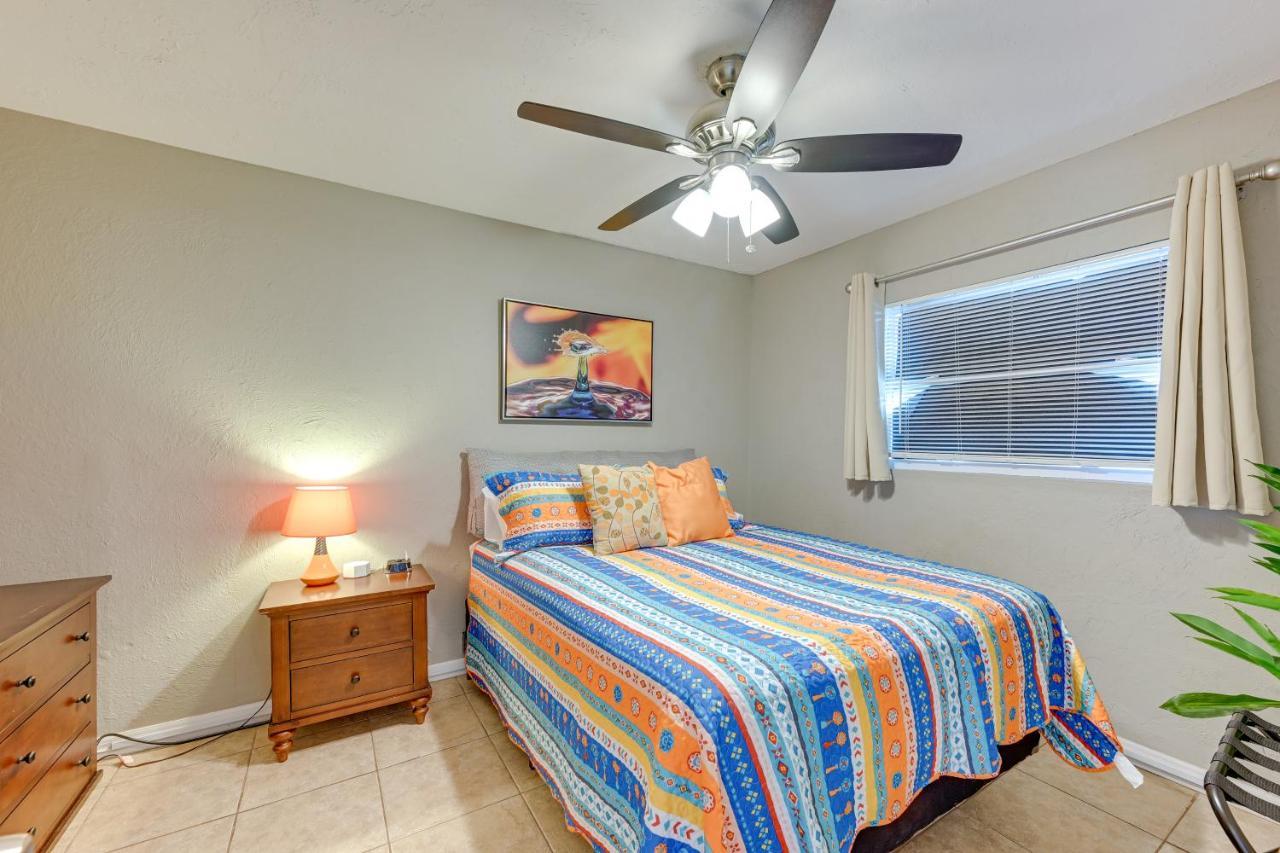 Dog-Friendly Home With Yard About 6 Miles To The Beach! 萨拉索塔 外观 照片